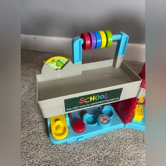 Fisher-Price Little People Toddler Toy Friendly School Musical Playset Pretend - Picture 10 of 10